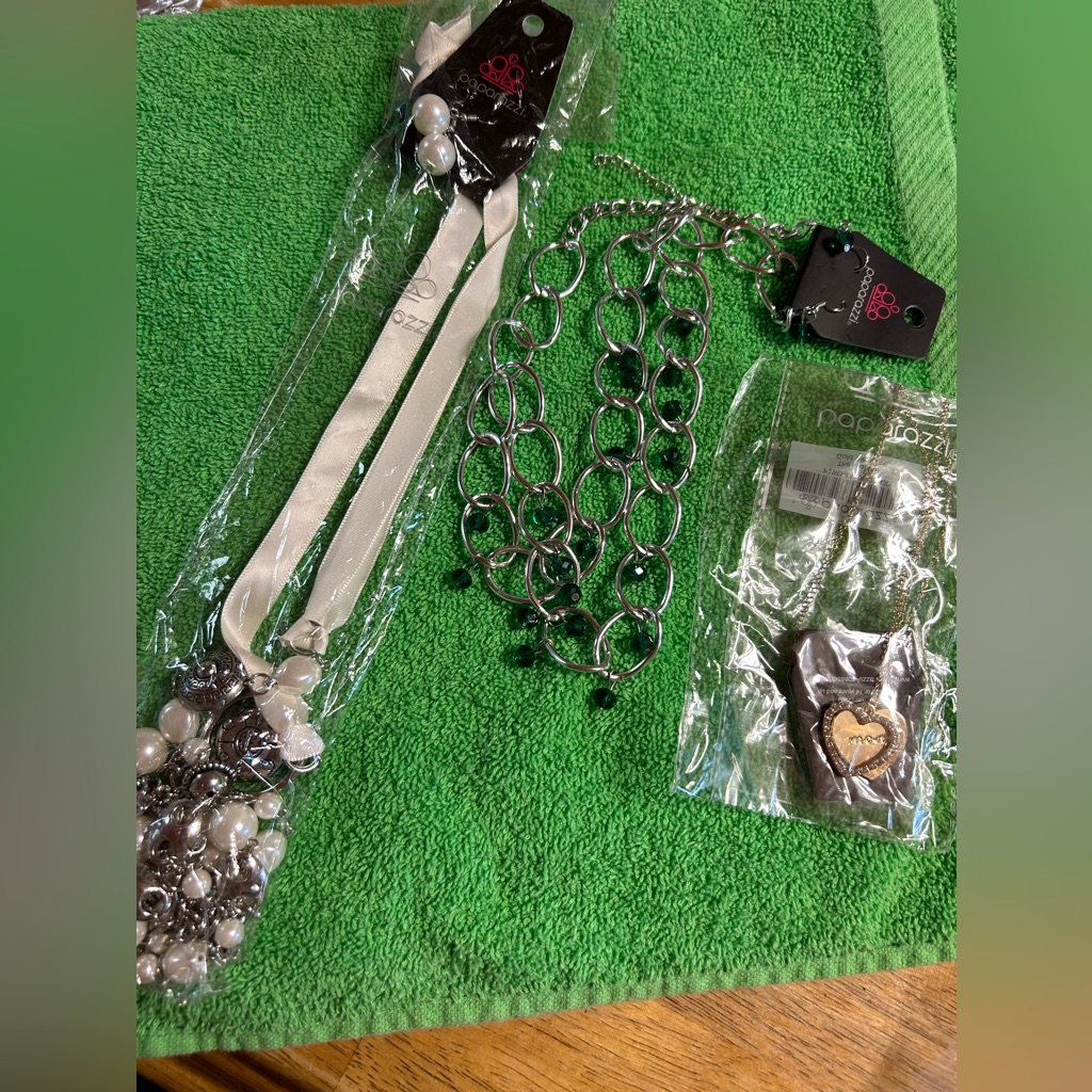 Necklaces 279